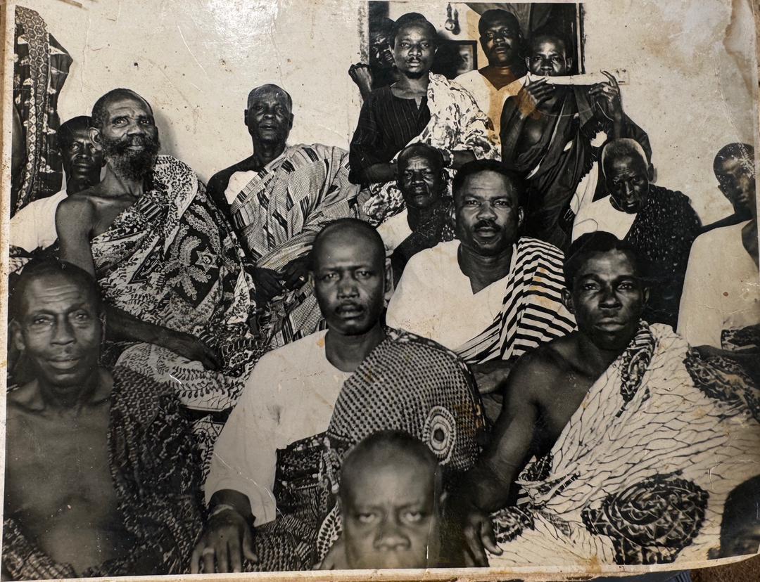 Nuumo Apiakai with Elders and Gentlemen, 1930s